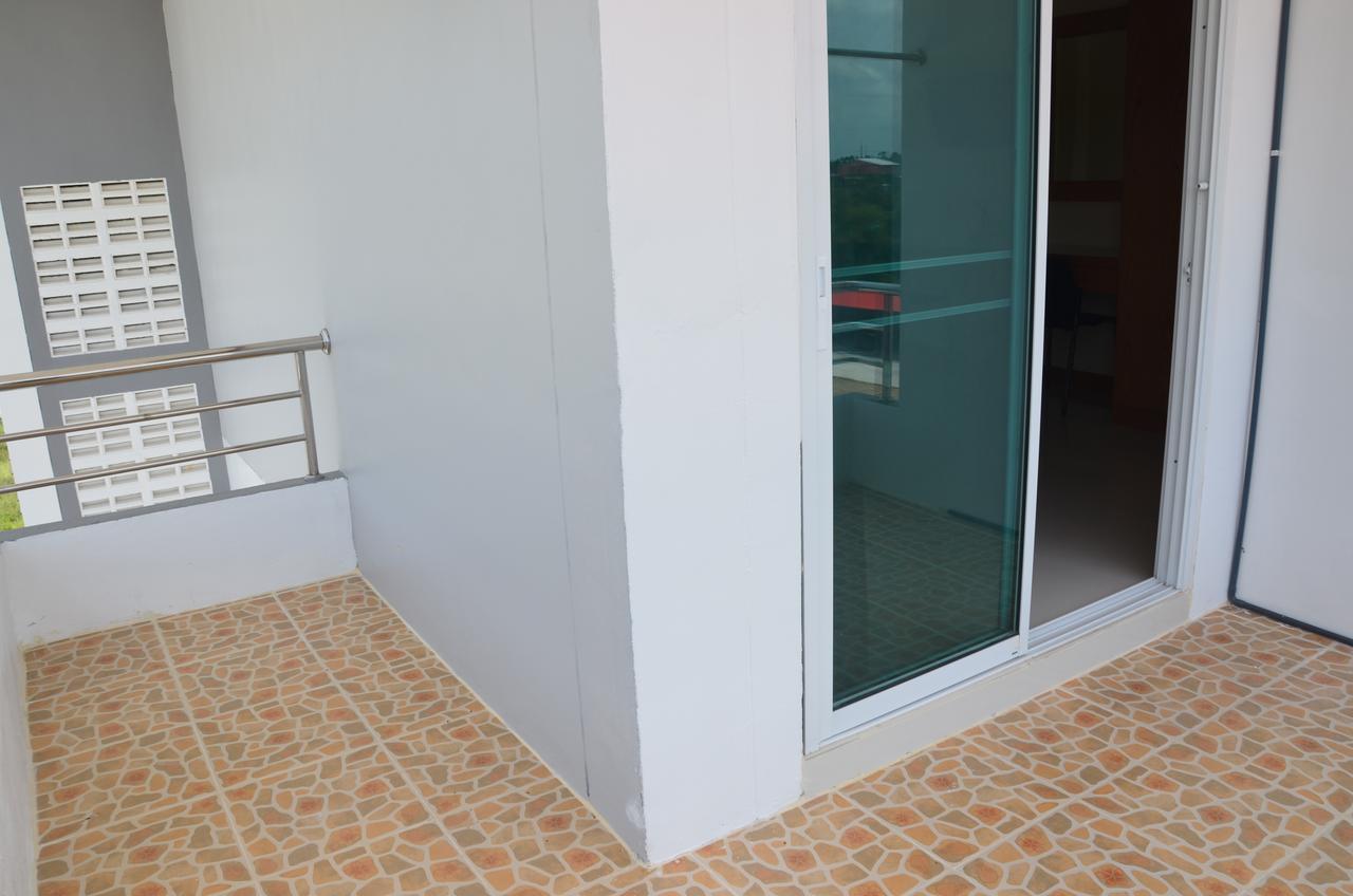 Volinta Park Apartment Rayong Luaran gambar